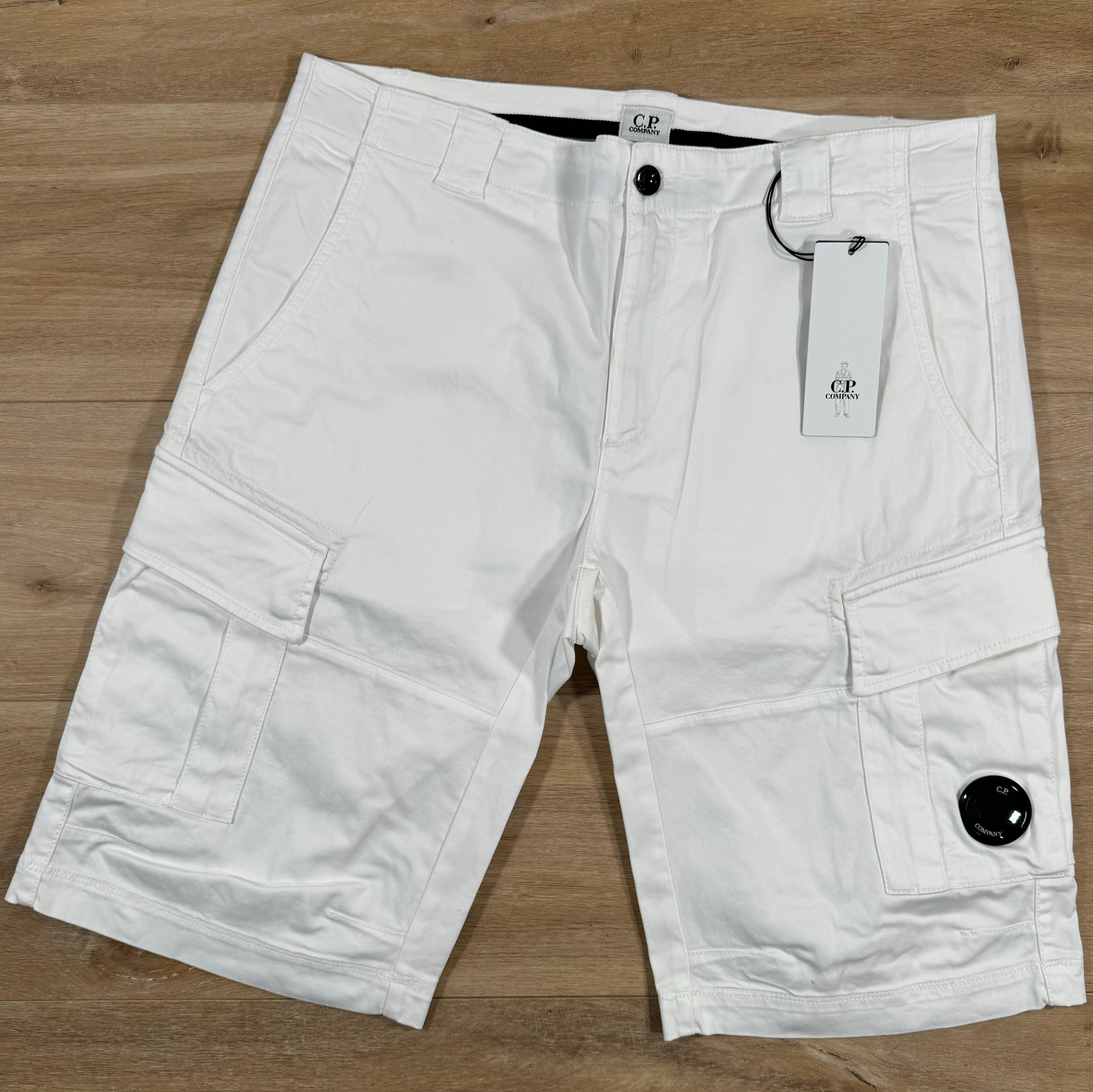 CP Company Stretch Sateen Lens Cargo Shorts in Gauze White