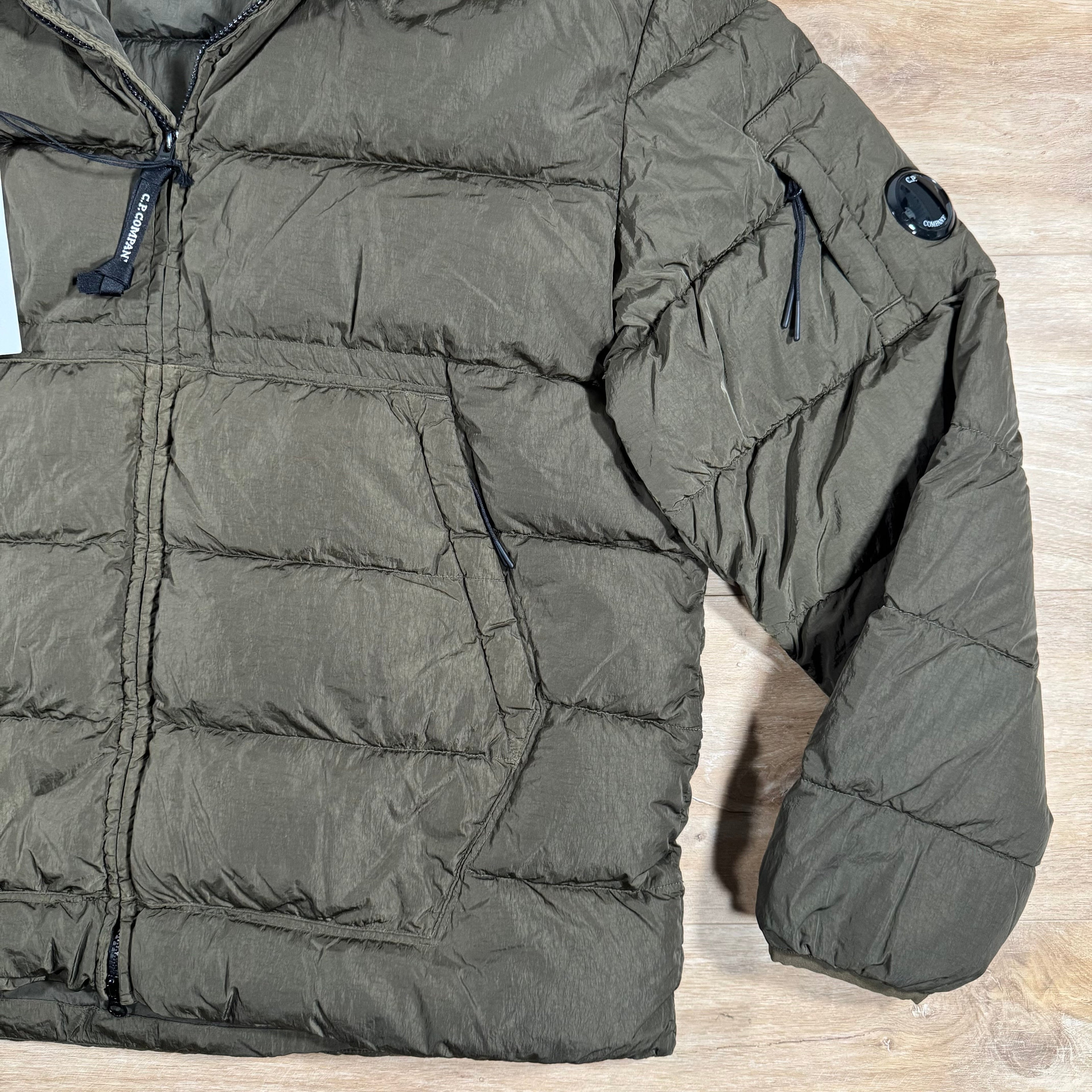 CP Company Chrome-R Down Lens Jacket in Ivy Green