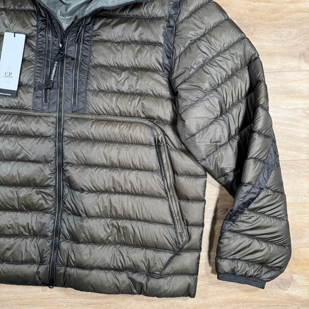 CP Company DD Shell Goggle Down Jacket in Grape Leaf