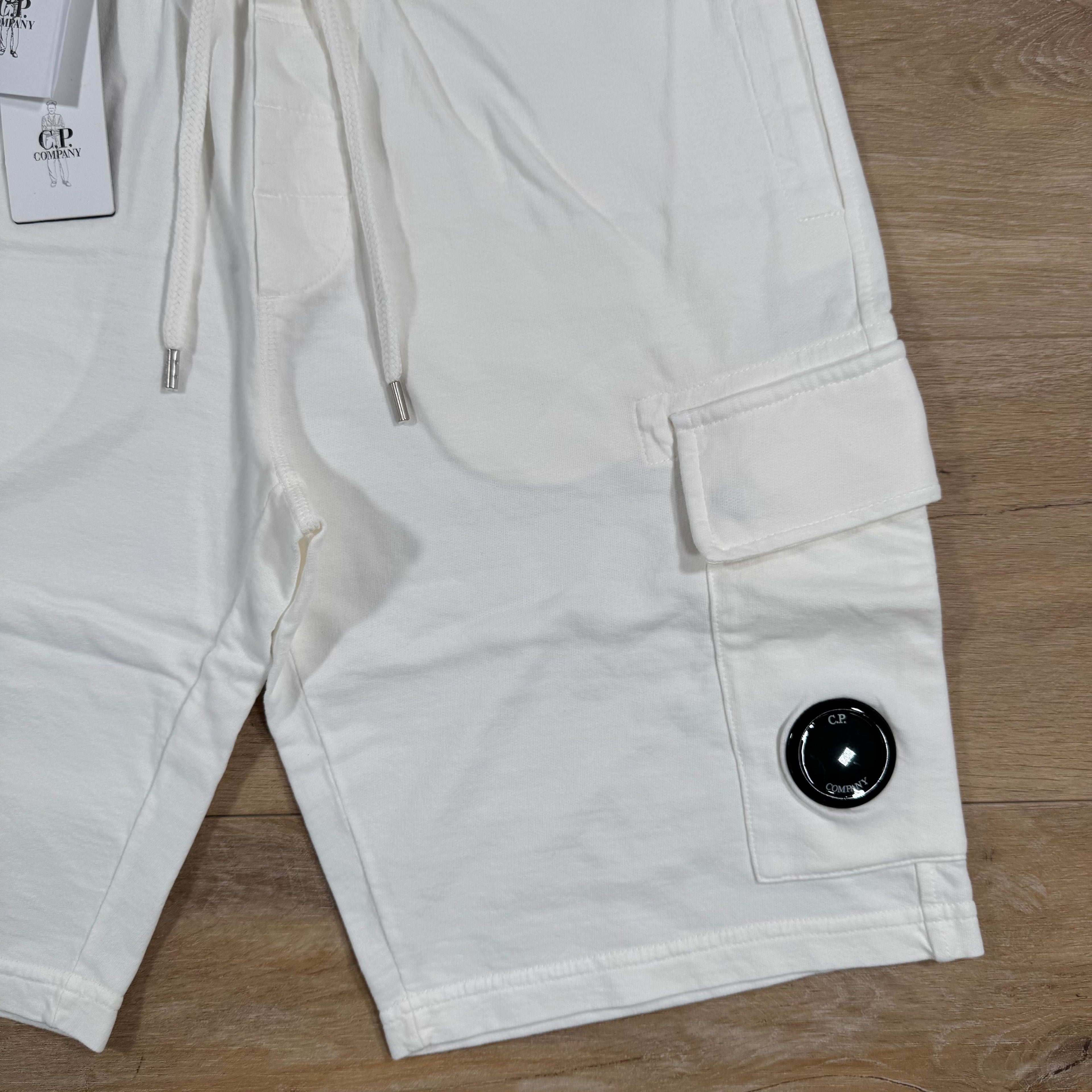 CP Company Light Fleece Cargo Lens Shorts in Gauze White