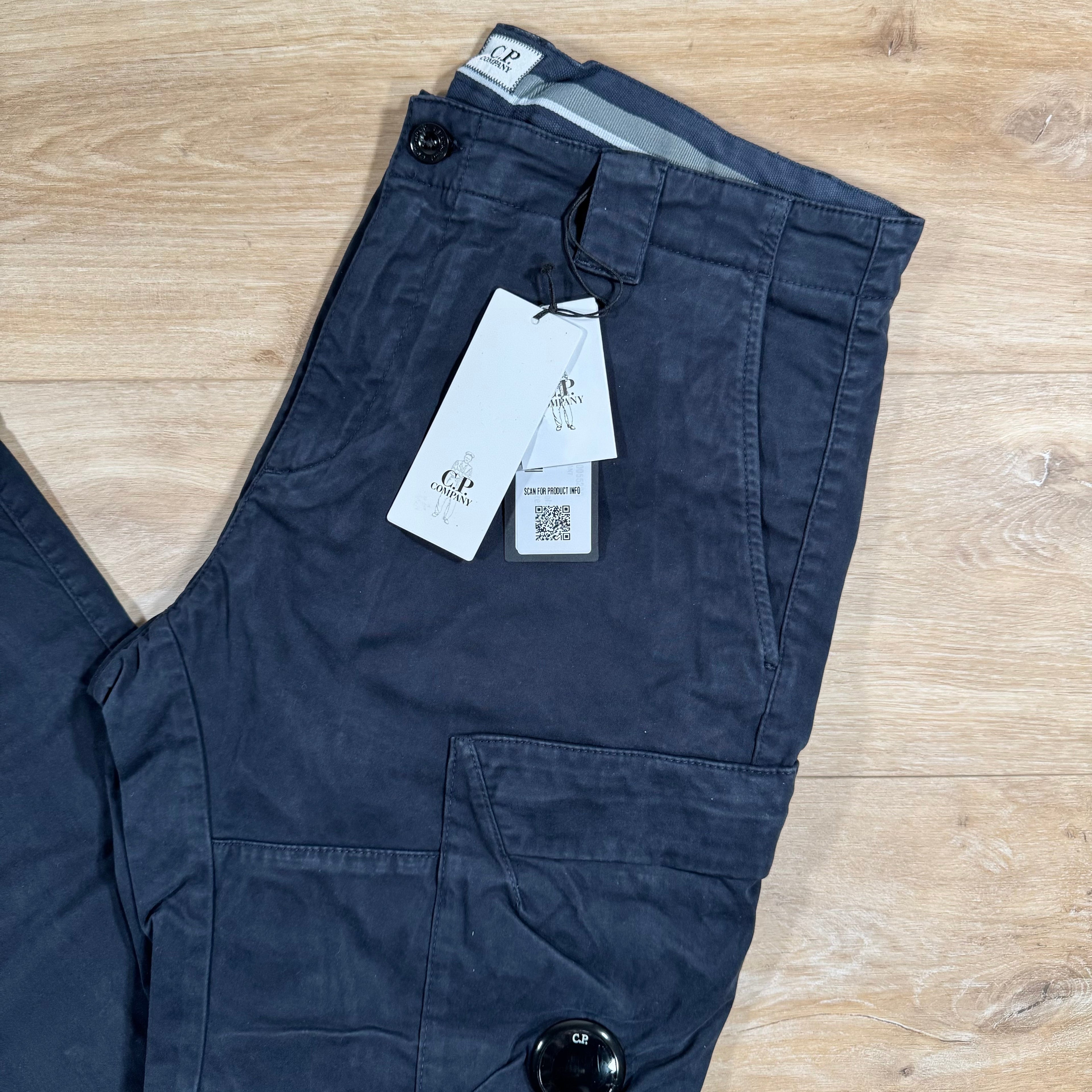 CP Company Ottoman Stretch Lens Cargo Pants in Navy