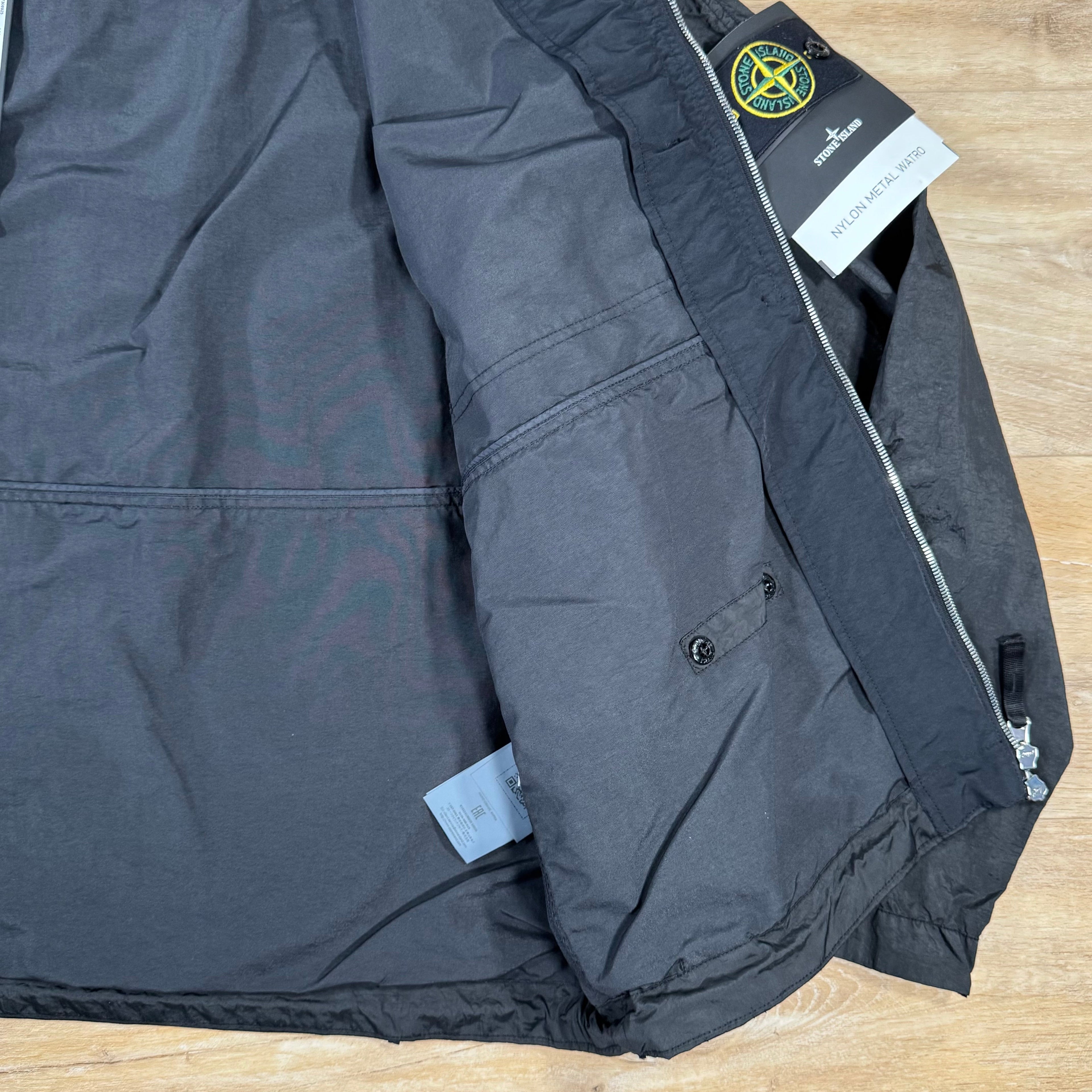 Stone Island Nylon Metal Watro-TC Convertible Jacket in Black