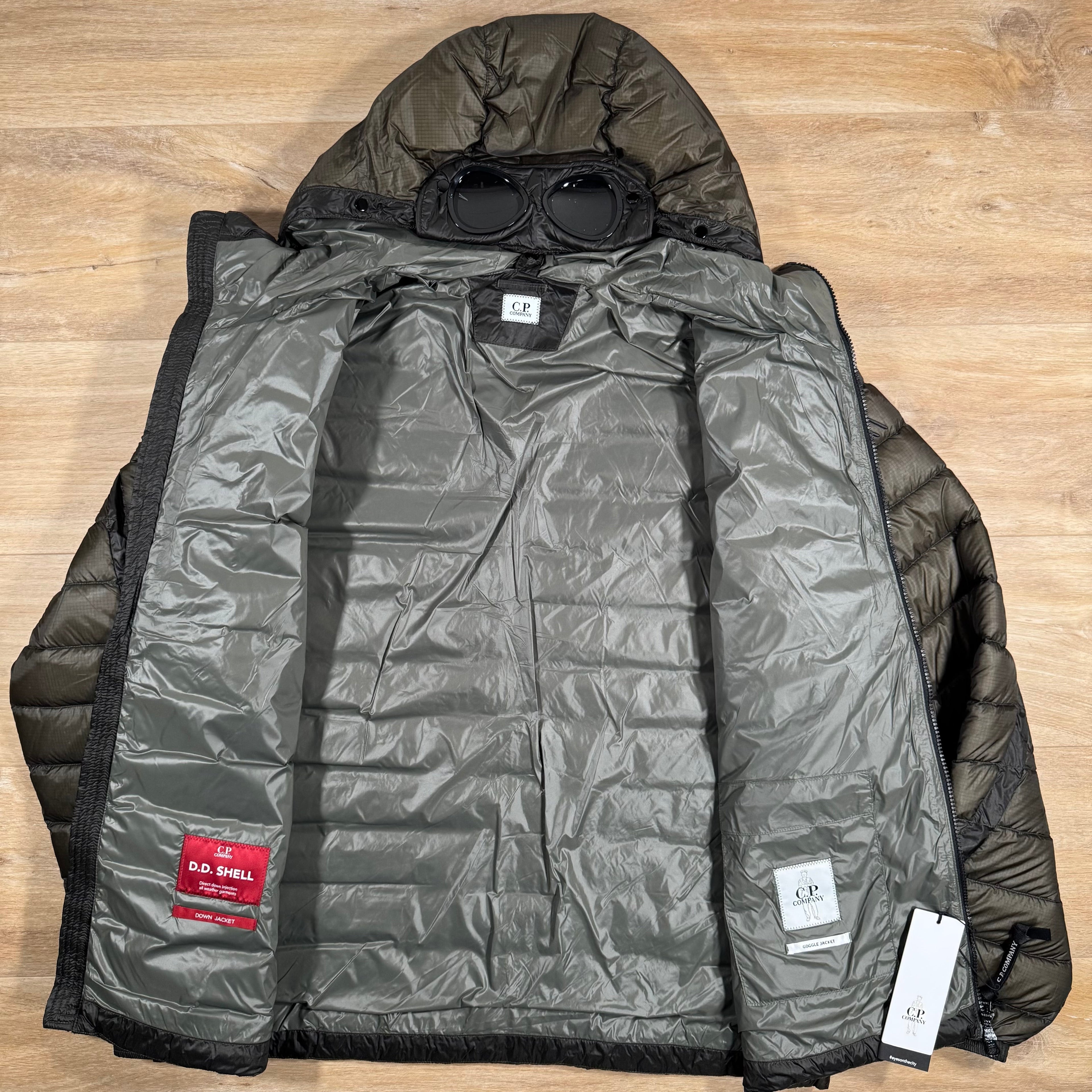 CP Company DD Shell Goggle Down Jacket in Grape Leaf
