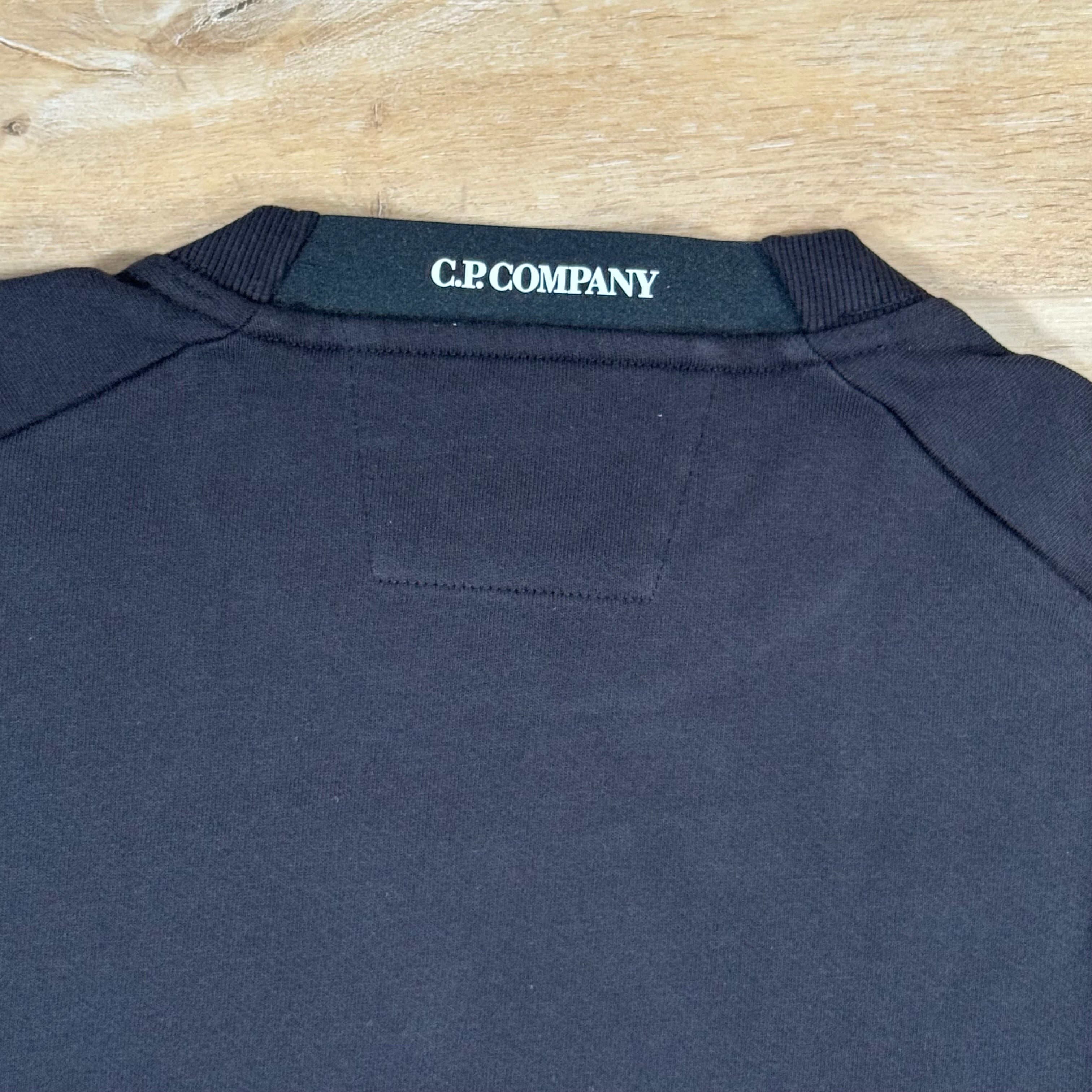 CP Company Diagonal Raised Fleece Crewneck Lens Sweatshirt in Black