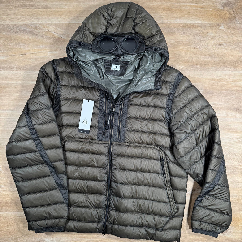 CP Company DD Shell Goggle Down Jacket in Grape Leaf