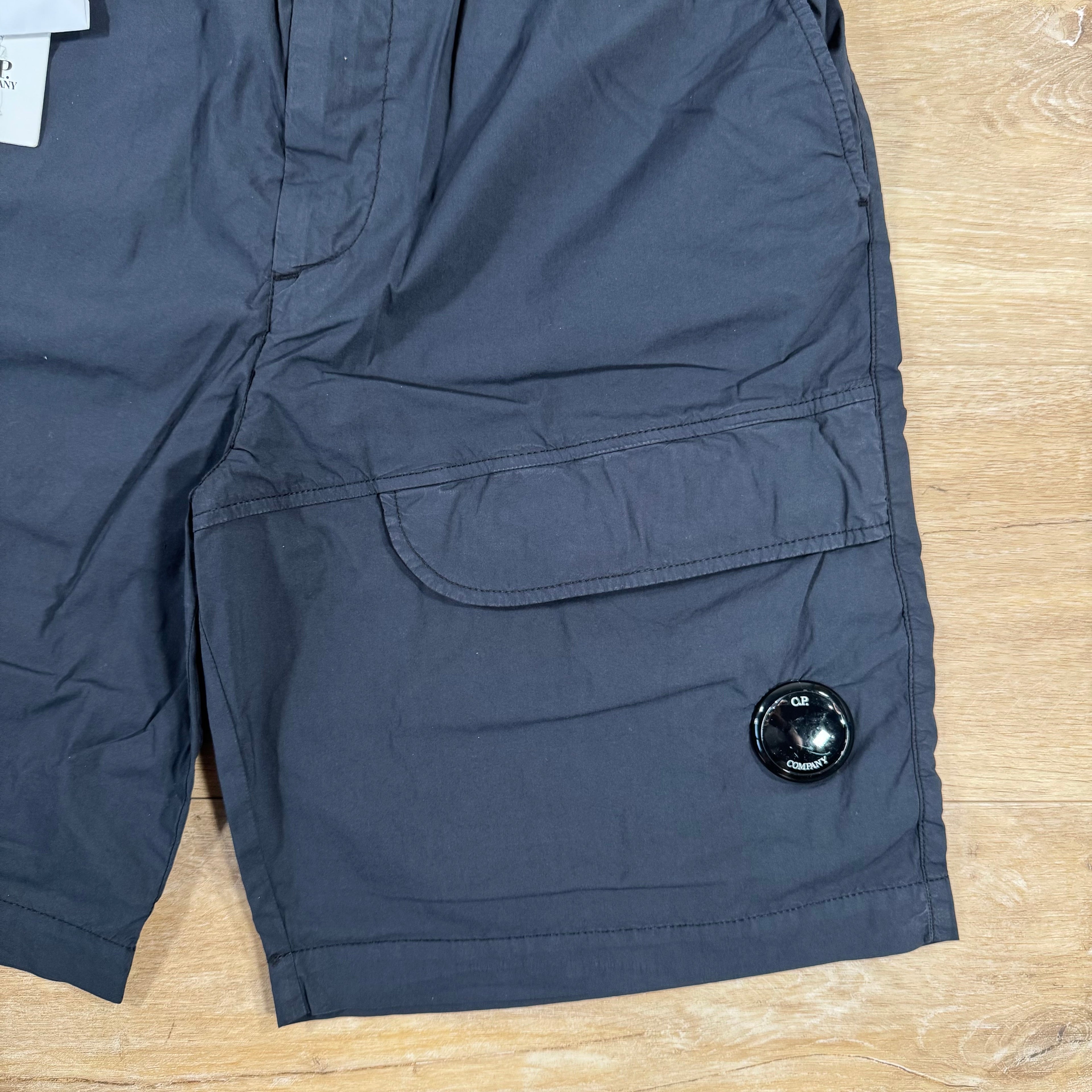 CP Company 50 Fili Stretch Cargo Shorts in Navy