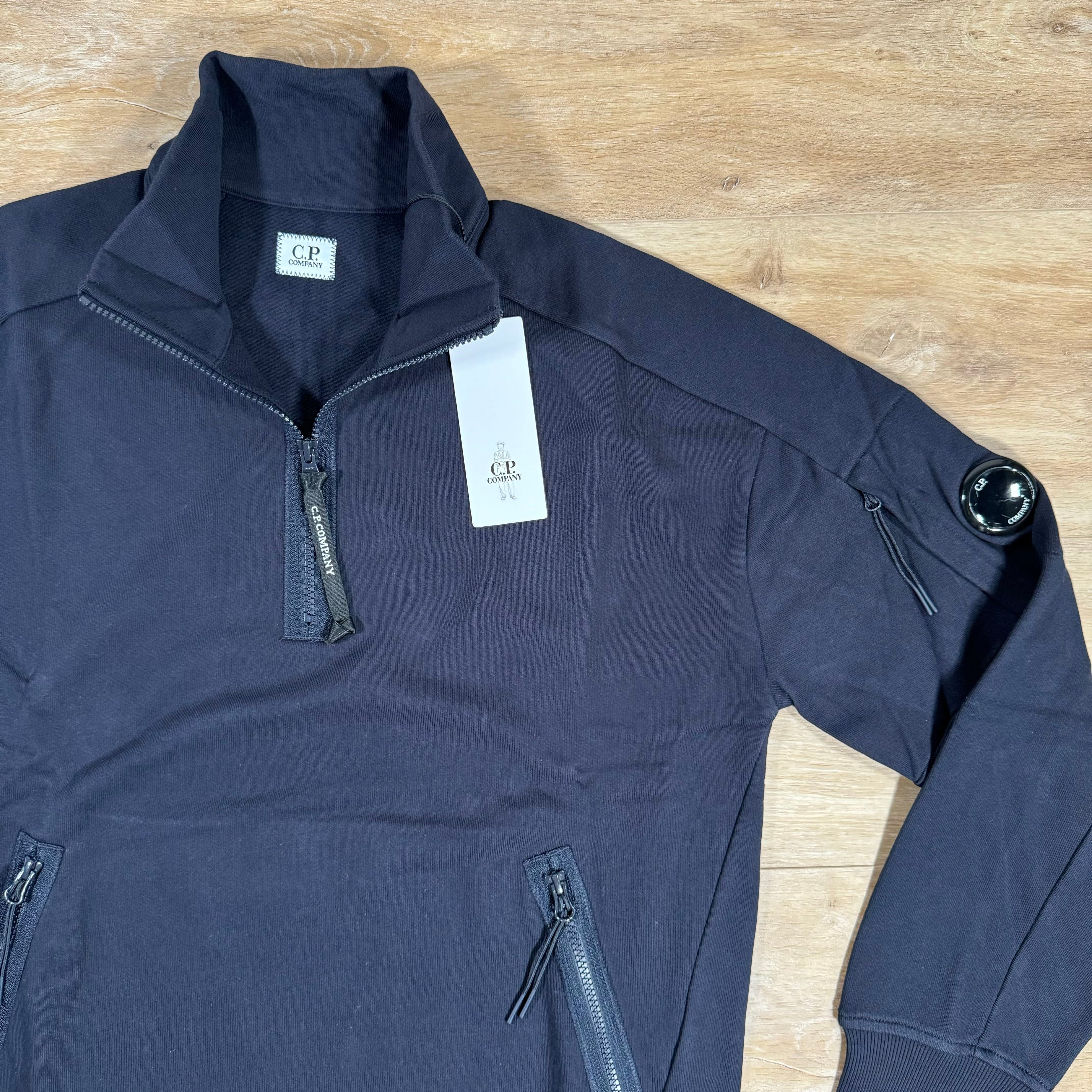 CP Company Diagonal Raised Half-Zipped Lens Sweatshirt in Navy