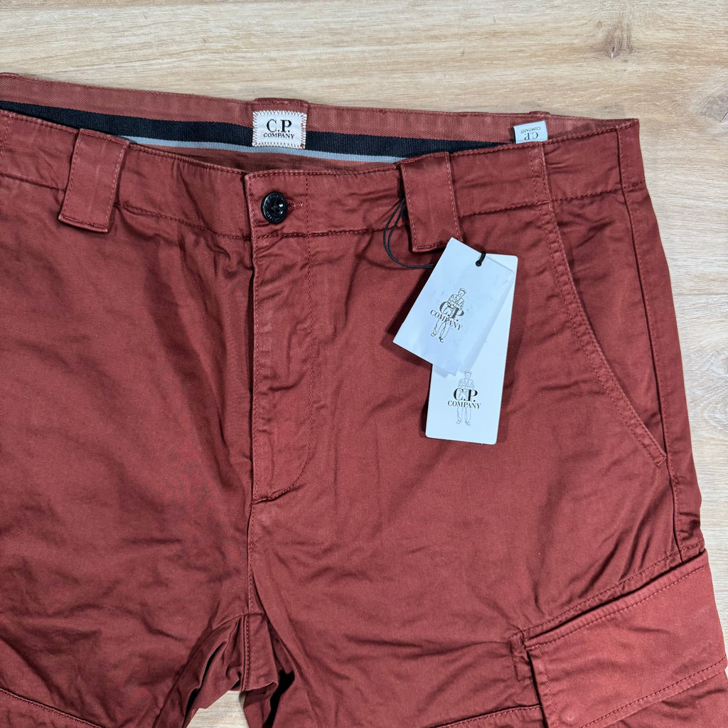 CP Company Stretch Sateen Lens Cargo Shorts in Sable - Brown