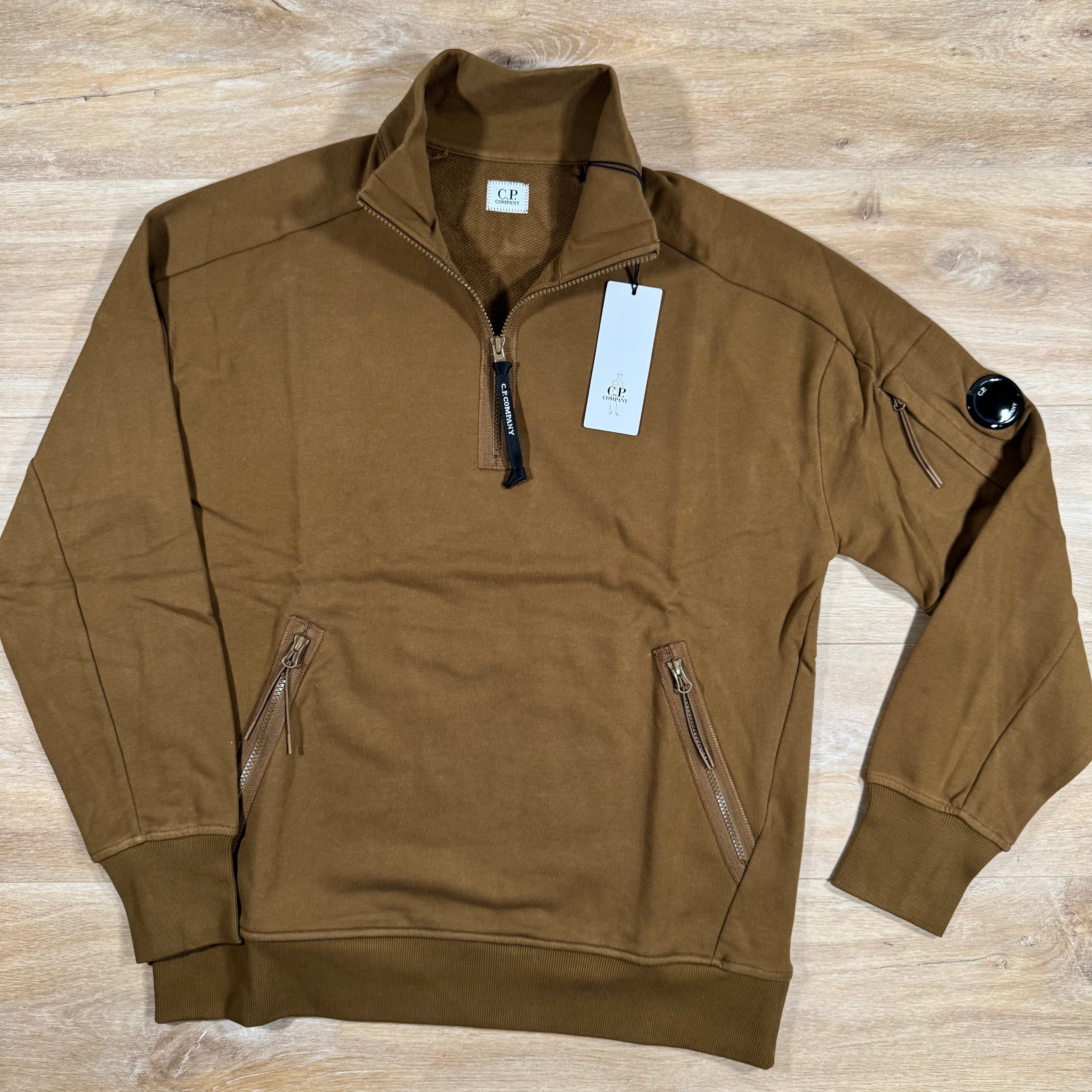 CP Company Diagonal Raised Half-Zipped Lens Sweatshirt in Toffee