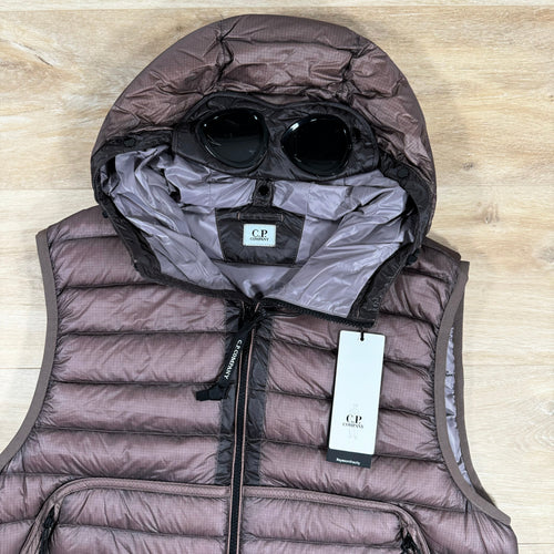 CP Company DD Shell Goggle Down Vest in Purple Dove