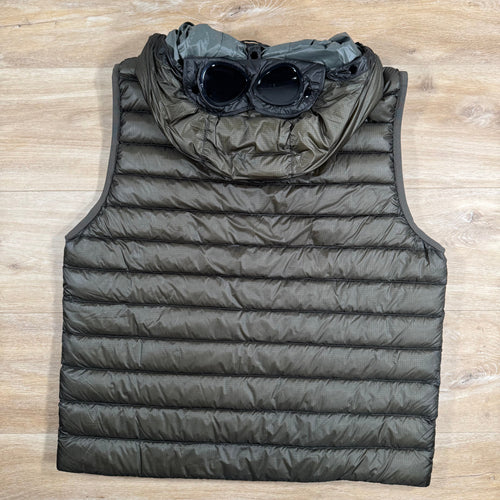 CP Company DD Shell Goggle Down Vest in Grape Leaf